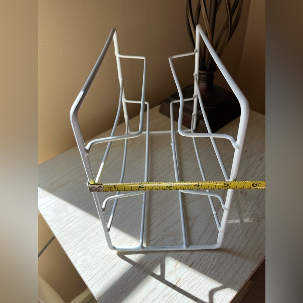 Kitchen Wrap Wire Organizer. Color White. Used.